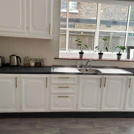 Balham, South London Spacious Guest House F2, 6 Rooms Available Εξωτερικό φωτογραφία