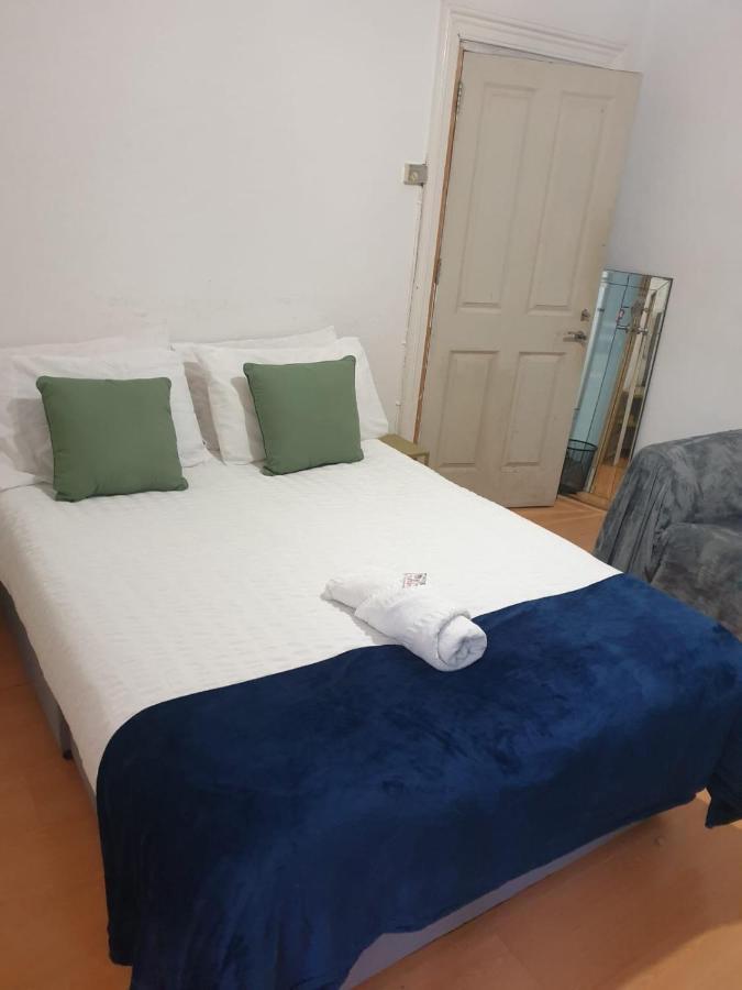 Balham, South London Spacious Guest House F2, 6 Rooms Available Εξωτερικό φωτογραφία